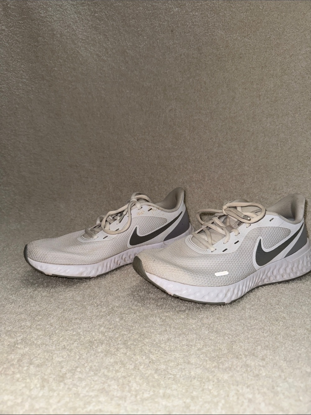 Nike Neutral Tone Running Sneakers — Cream and Gray Accents
